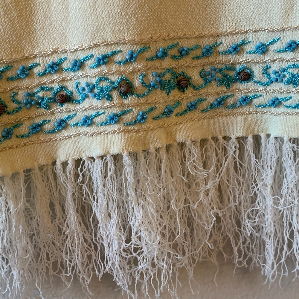 Beautiful Turquoise Beaded Top - Picture 3 of 6
